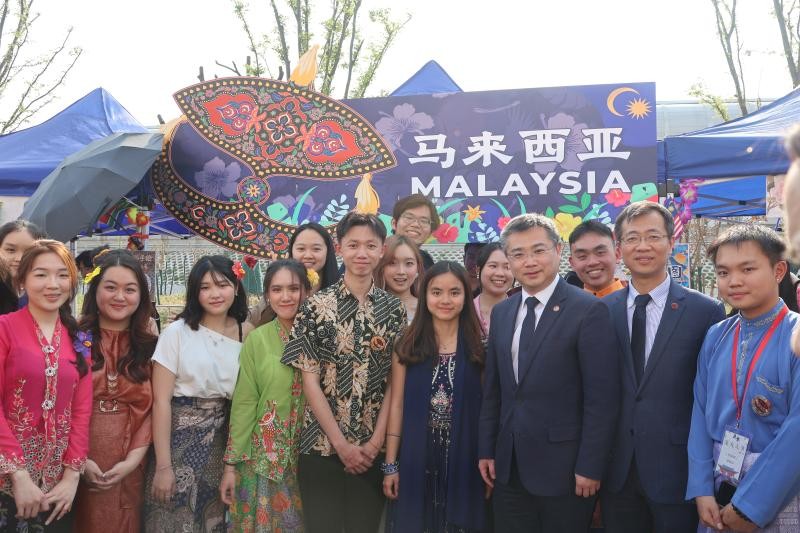 International Students from 26 Countries Celebrate Cultural Diversity at SJTU’s “Jiaoda Ren Festival”