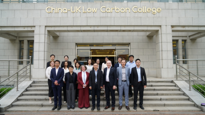 苏格兰商业大臣一行访问上海交通大学中英国际低碳学院