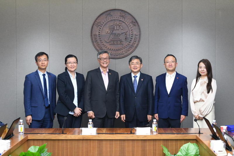 From Lab to Launchpad: SJTU and NUS Explore Further Opportunities for Innovation and Collaboration