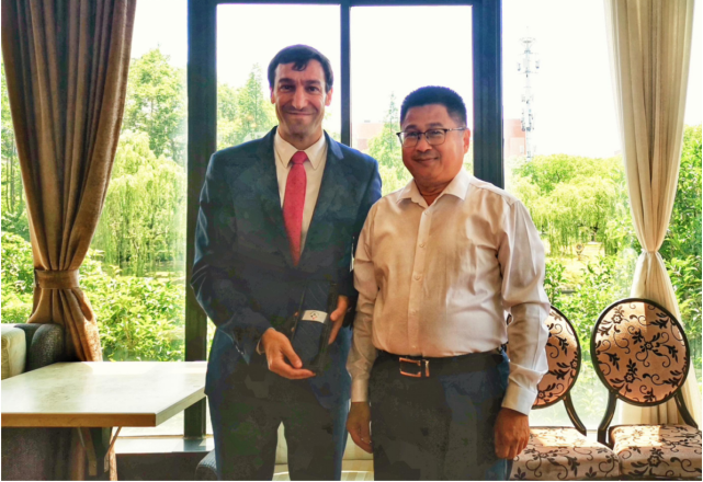 上海交大校领导会见瑞士洛桑联邦理工学院协理副校长David Atienza