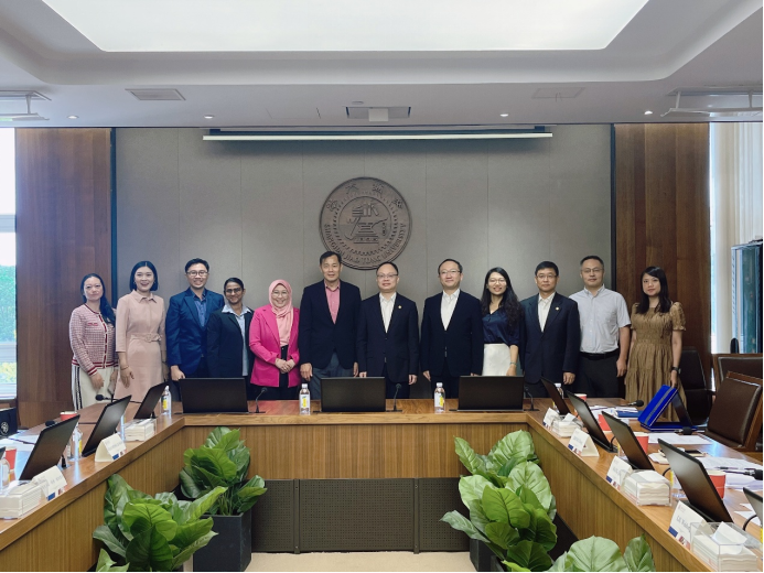 马来西亚理科大学代表团一行到访上海交通大学