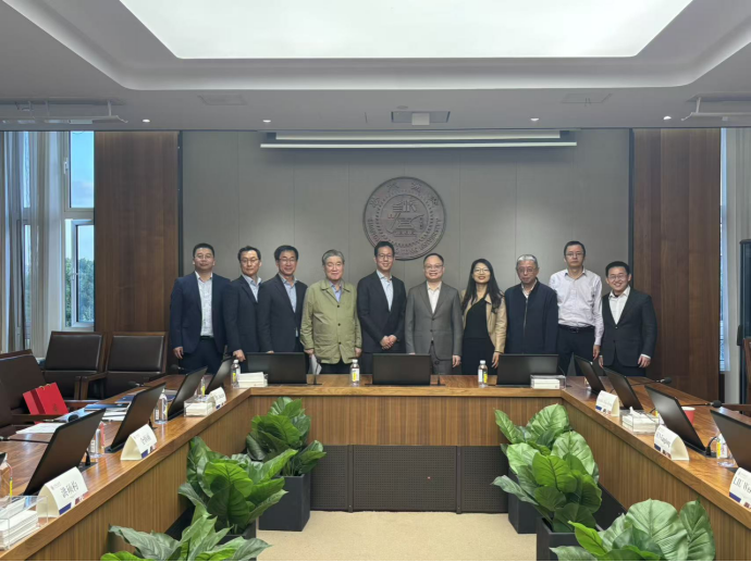 校领导会见高丽制钢株式会社代表一行