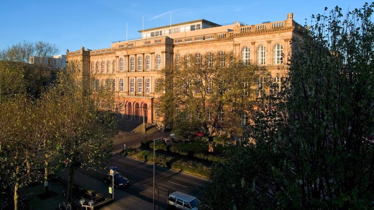 University-level exchange program with the RWTH Aachen University